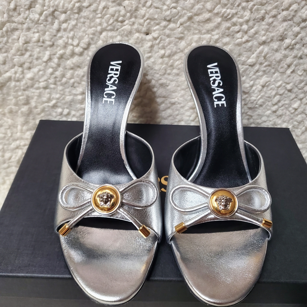 Versace
85MM Leather Mule Heels - Picture 5 of 13